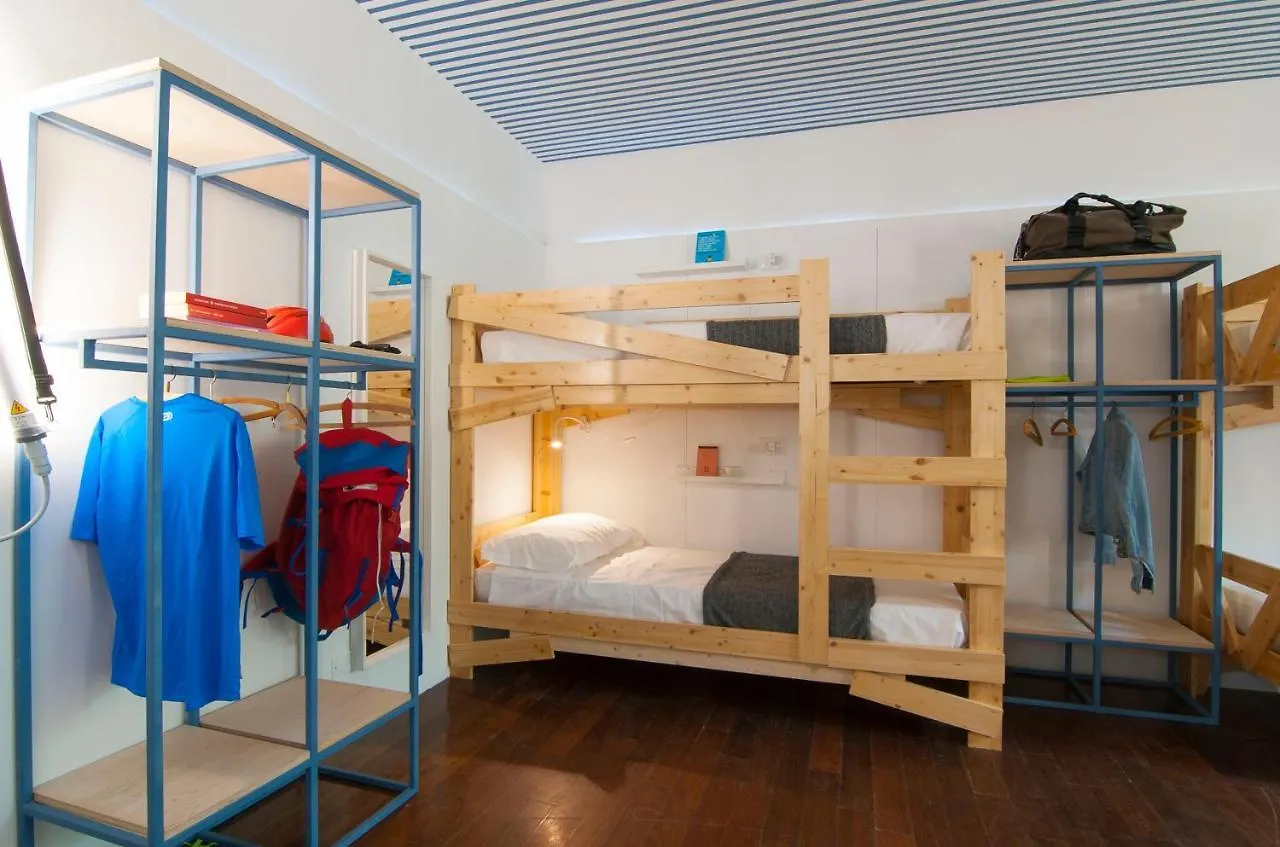 Gabanel Bike Hostel Bussolengo 0*,